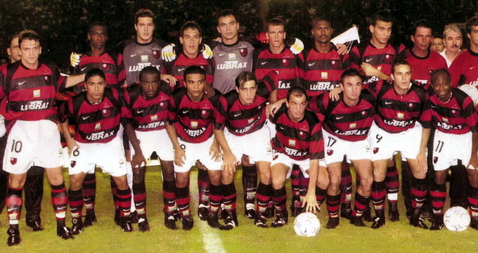 Фламенго - обладатель Кубка чемпионов Бразилии 2001 года